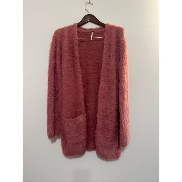 Free People Size Medium Fuzzy Faux Fur Open Front Cardigan Dusty Pink Sweater - Picture 1 of 9